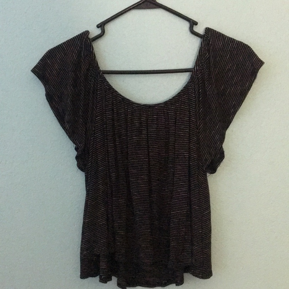 Kaitlyn Off-the-Shoulder Crop Top